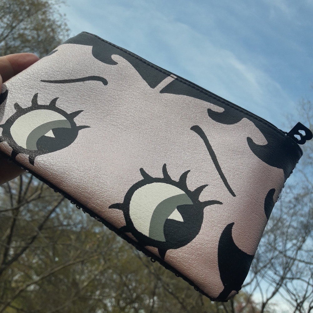 Betty Boop Travel Bag Makeup Bag Small Pouch Zipper Bag Sequins NEW in box